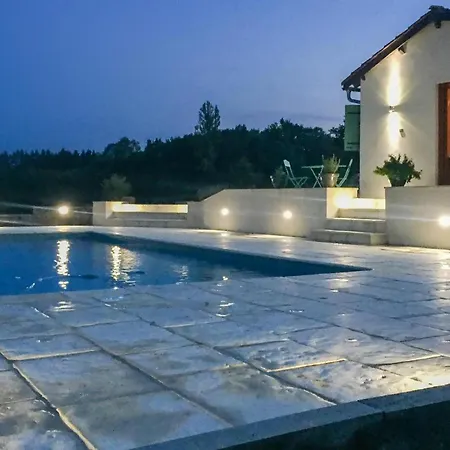 4 Bedroom Cozy In Monfaucon Ferienhaus