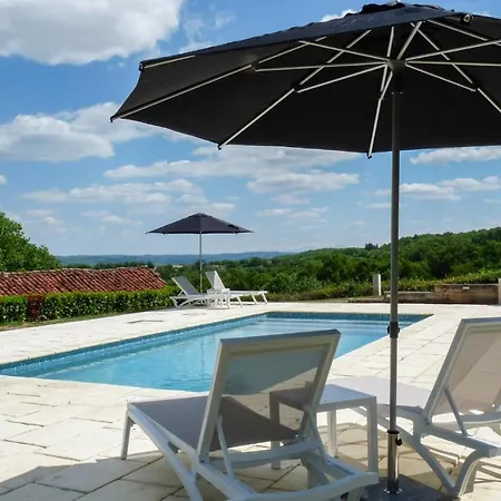 4 Bedroom Cozy In Monfaucon Tatil Evi *