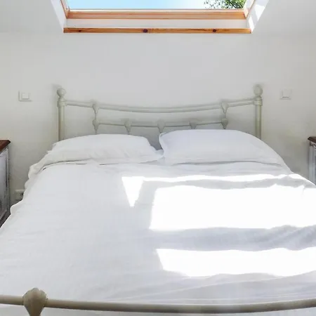 4 Bedroom Cozy In Monfaucon *