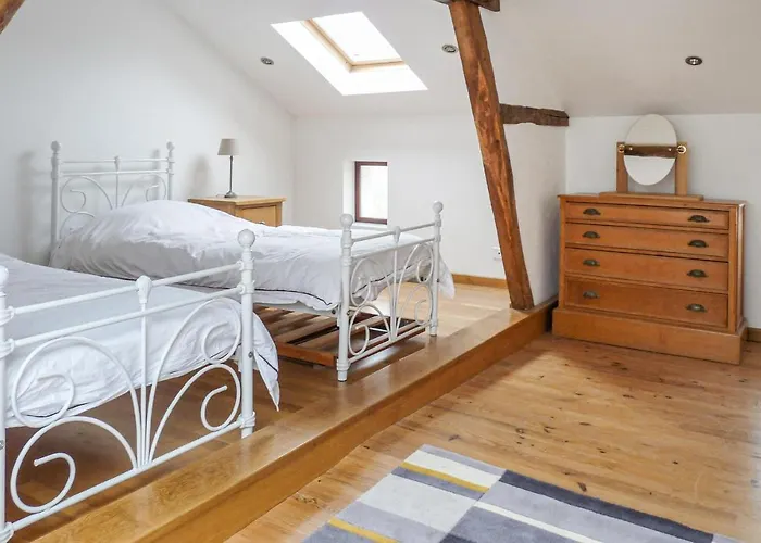 Dom wakacyjny 4 Bedroom Cozy In Monfaucon Monfaucon (Hautes-Pyrenees)